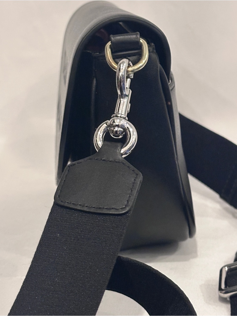 Marc Jacobs Black Embossed Logo Crossbody Bag - Picture 2 of 11